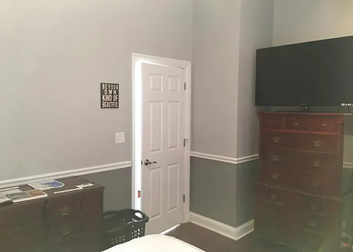 Just Minutes From Downtown
